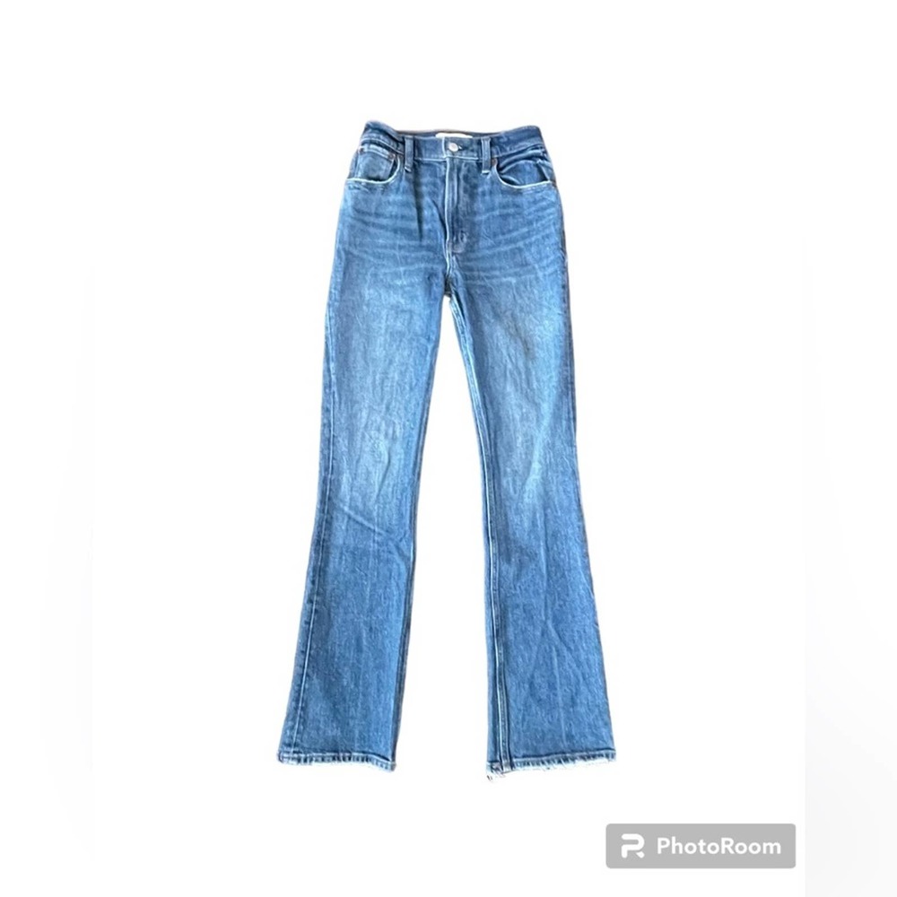 Abercrombie & Fitch Straight Legs Jeans Size 00